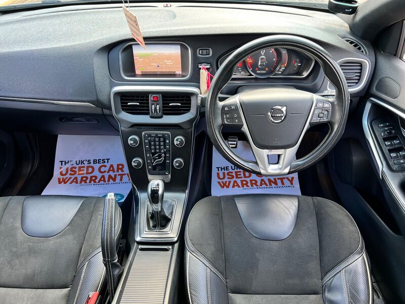 VOLVO V40