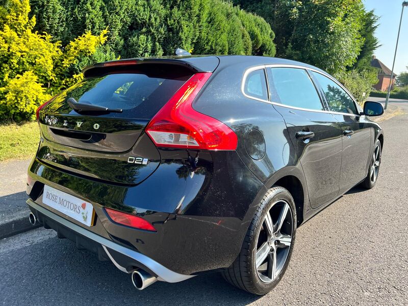VOLVO V40
