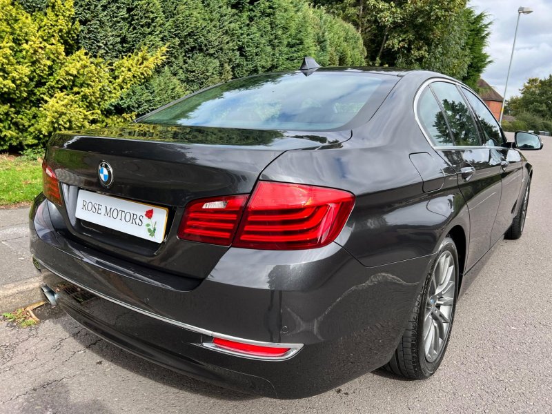 BMW 5 SERIES