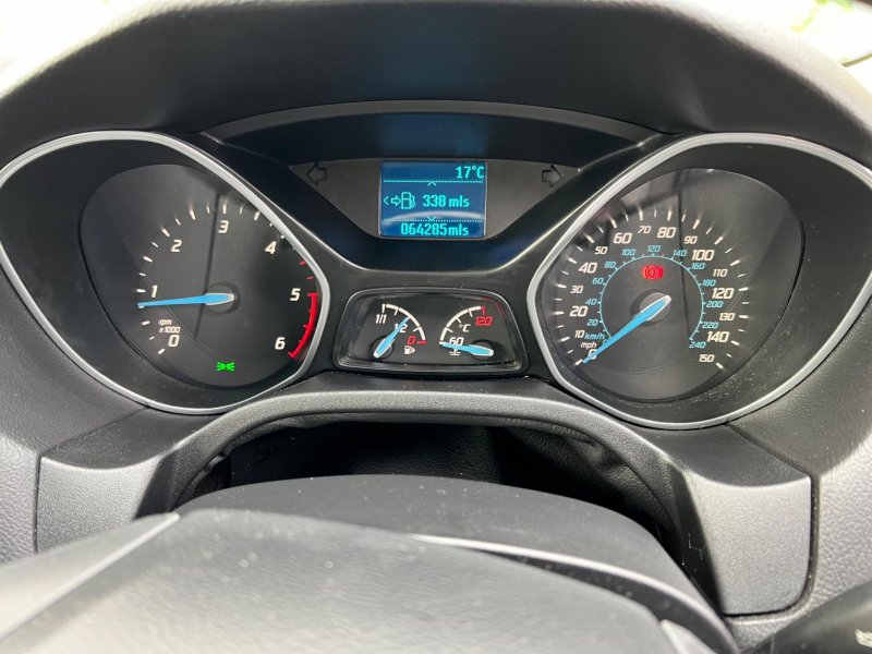 FORD FOCUS