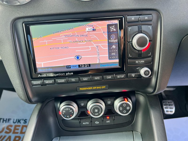 AUDI TT