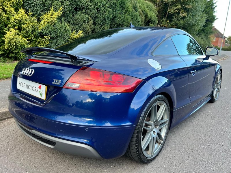 AUDI TT
