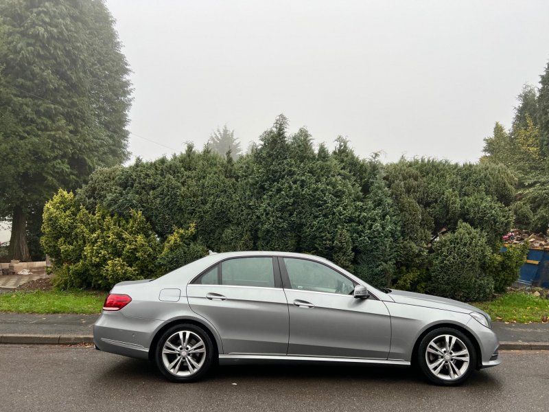 MERCEDES-BENZ E CLASS