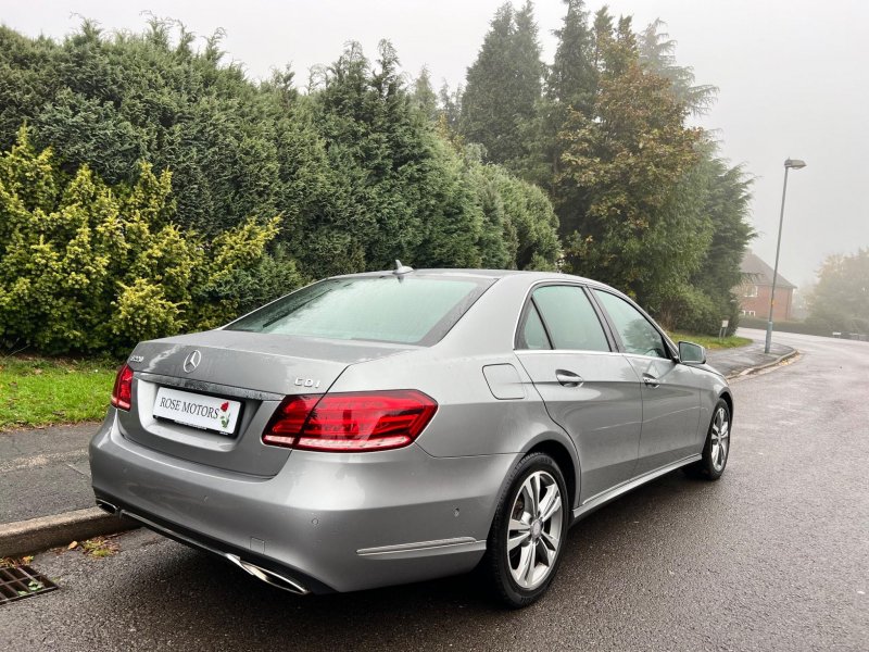MERCEDES-BENZ E CLASS