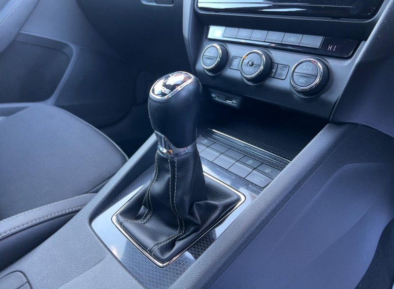 SKODA OCTAVIA