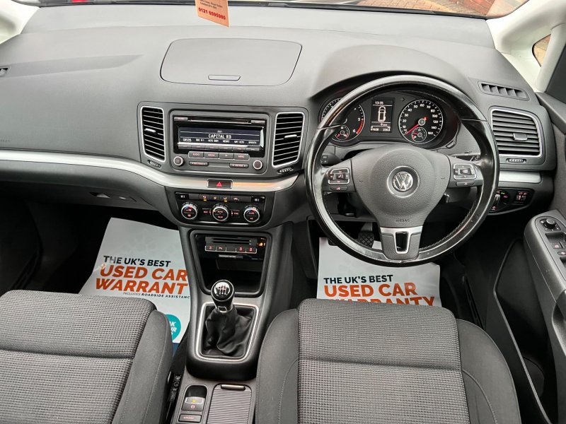 VOLKSWAGEN SHARAN