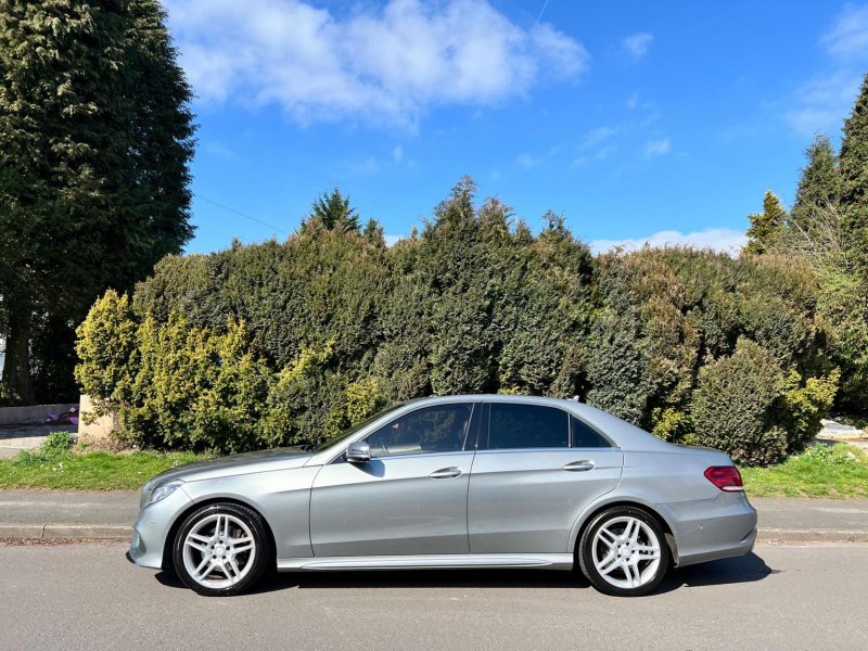 MERCEDES-BENZ E CLASS