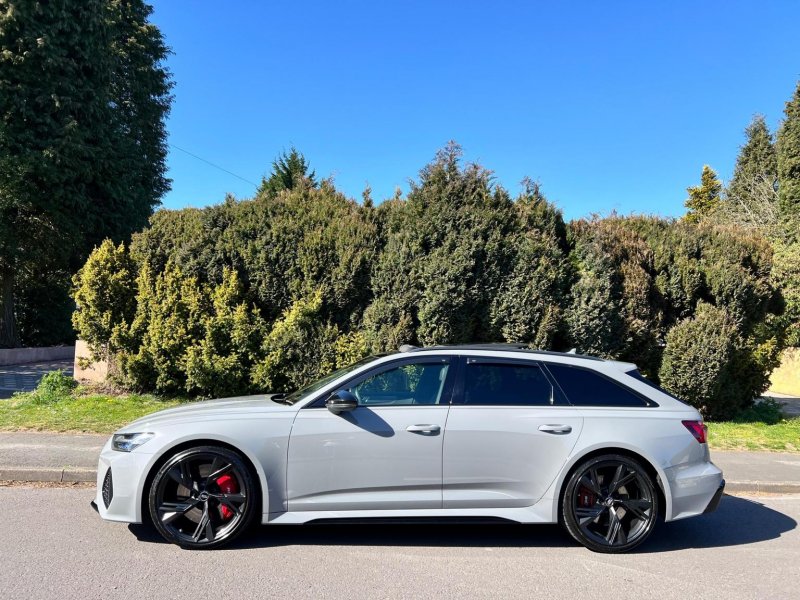 AUDI RS6