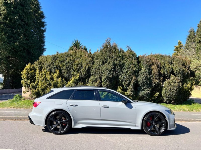 AUDI RS6