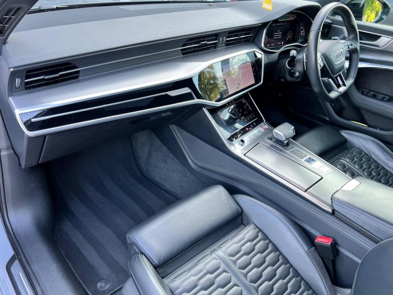 AUDI RS6