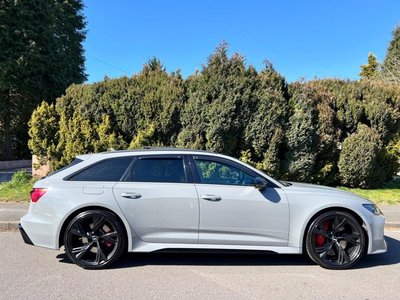AUDI RS6