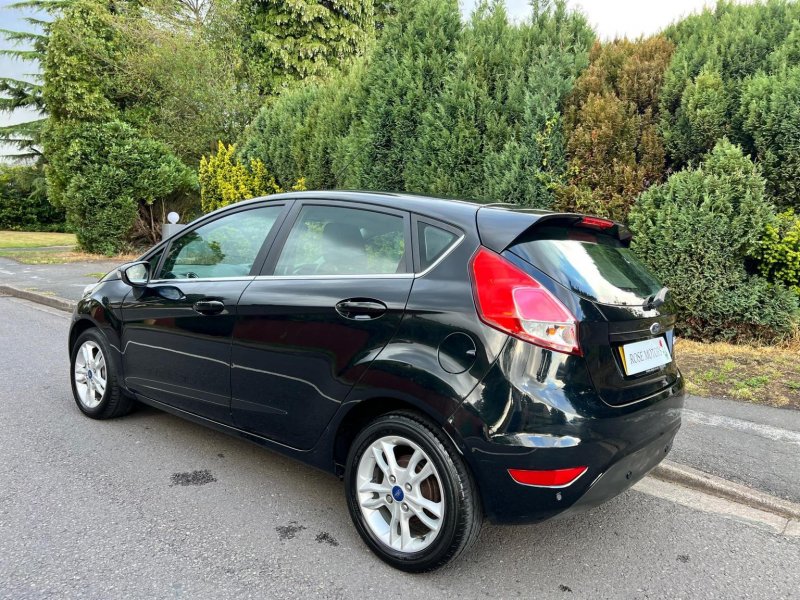 FORD FIESTA