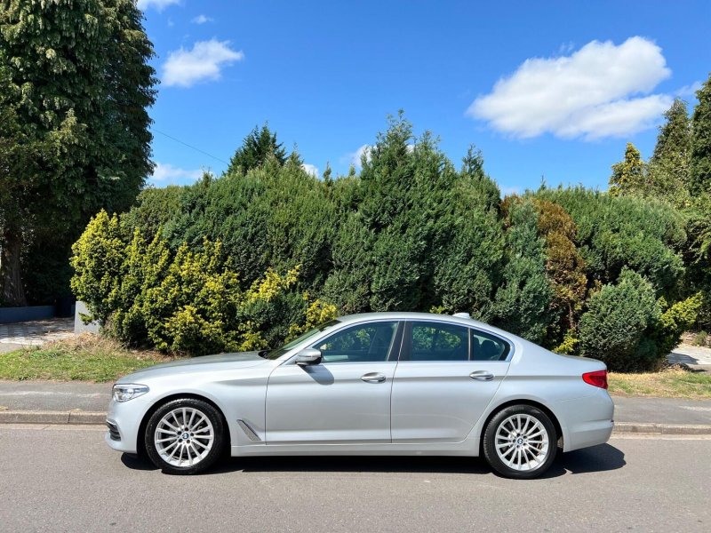 BMW 5 SERIES